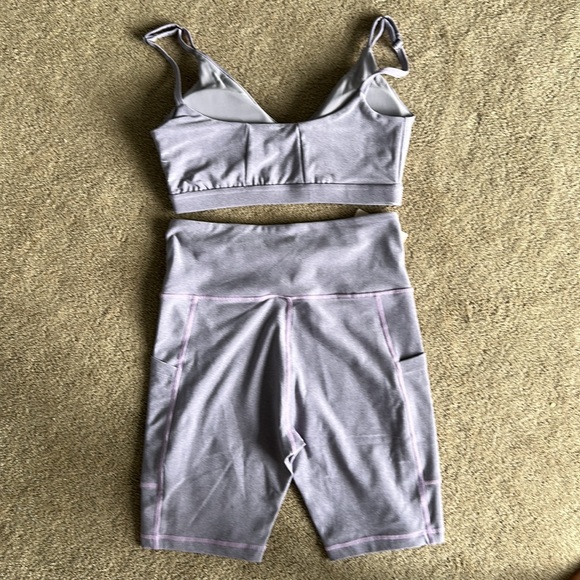 Kittenish Workout Set - Biker shorts/sports bra - Picture 2 of 2
